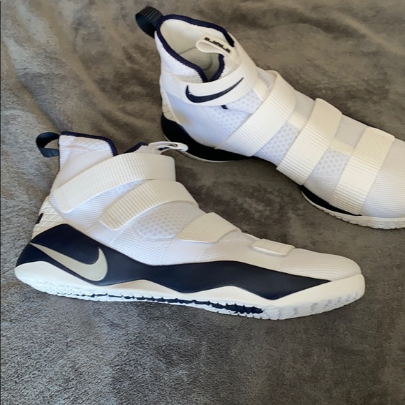 lebron soldier 11s